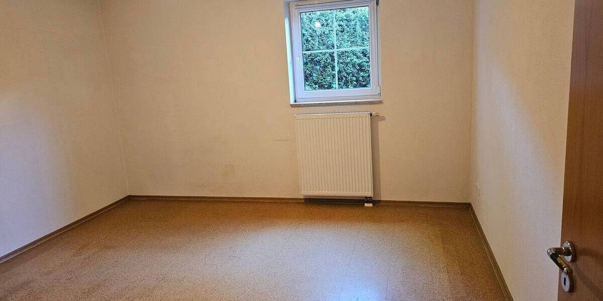Doppelhaushälfte Burghausen - 6 Zimmer, 202 m&sup2;, 2.100&euro; | Angebot:25895860