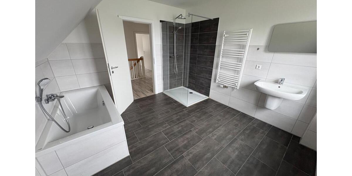 Einfamilienhaus Dierhagen - 5 Zimmer, 155 m&sup2;, 1.800&euro; | Angebot:23473928