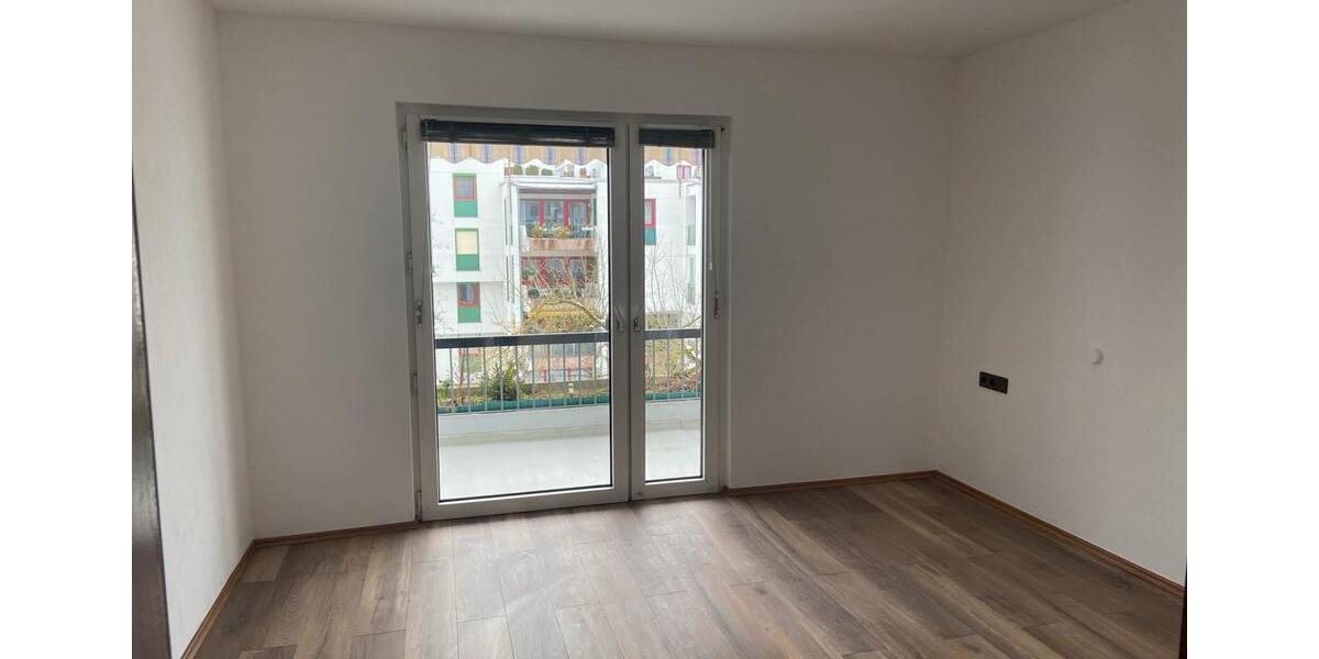 Etagenwohnung Kassel Bettenhausen - 3 Zimmer, 95 m&sup2;, 1.450&euro; | Angebot:24870327