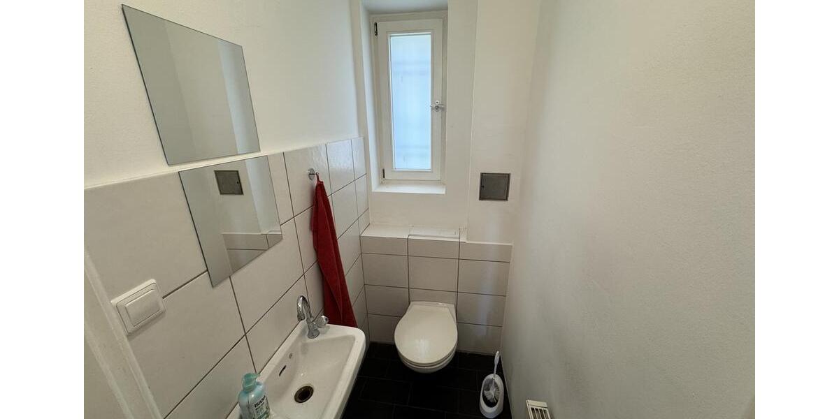 Villa Markkleeberg - 7 Zimmer, 307 m&sup2;, 3.950&euro; | Angebot:23198094