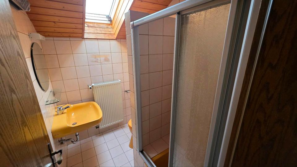 Dachgeschoßwohnung Meckesheim - 4 Zimmer, 134 m&sup2;, 1.500&euro; | Angebot:26007783