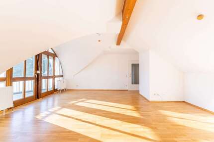 Wohnung Straubing - 3 Zimmer, 97 m&sup2;, 890&euro; | Angebot:26025293