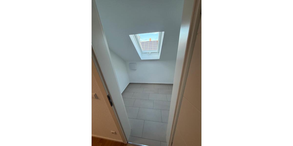 Dachgeschoßwohnung Balingen - 3.5 Zimmer, 70 m&sup2;, 950&euro; | Angebot:24842559