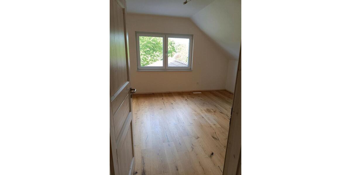 Einfamilienhaus Gladenbach - 5.5 Zimmer, 150 m&sup2;, 2.100&euro; | Angebot:26591382