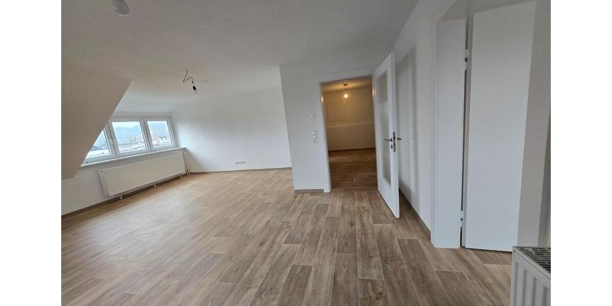 Dachgeschoßwohnung Ebelsbach - 3 Zimmer, 490&euro; | Angebot:22230792