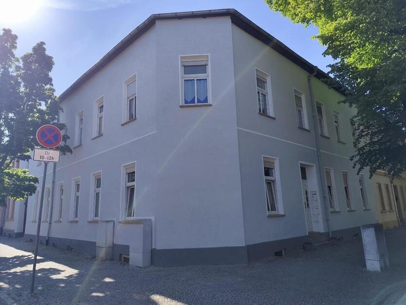 3 RW 84m² EG BernbZentr EinbKü Bad Wanne Dusche mit Fenster