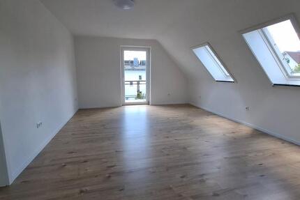 Wohnung Geisenhausen - 4 Zimmer, 91 m&sup2;, 990&euro; | Angebot:26636176