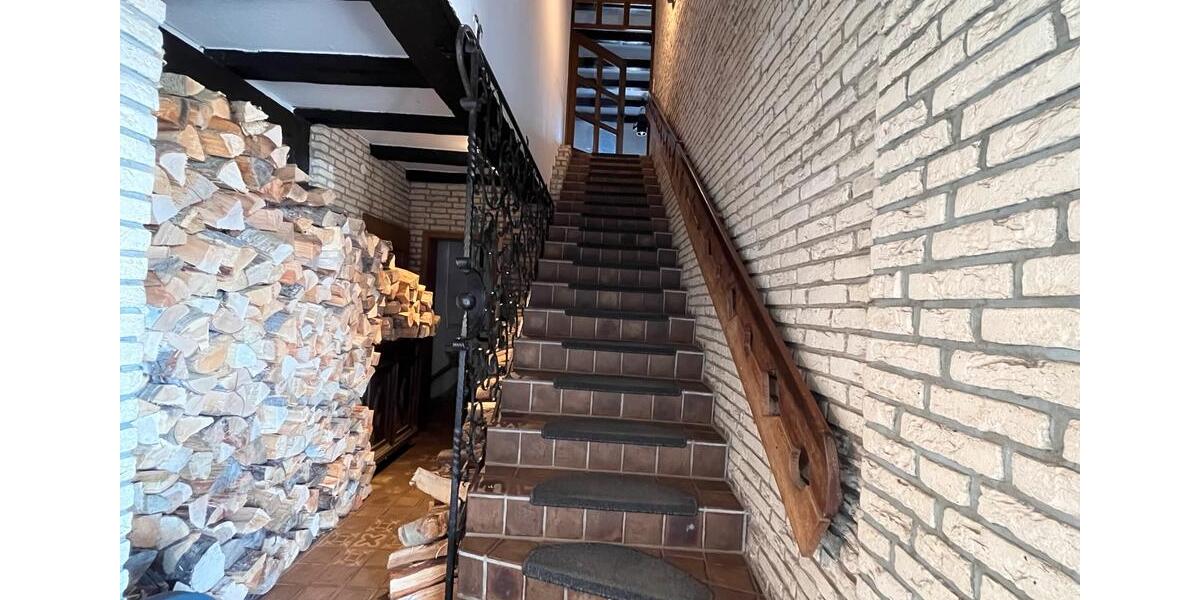 Etagenwohnung Isernhagen - 6 Zimmer, 190 m&sup2;, 1.249&euro; | Angebot:26705850