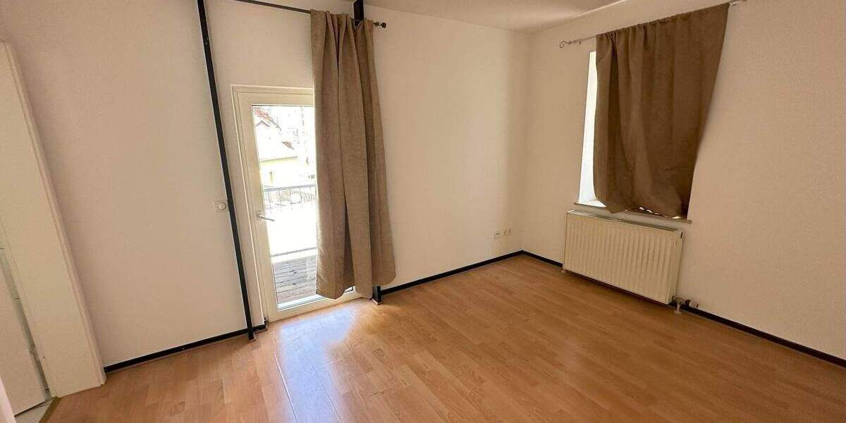 Einfamilienhaus Kaiserslautern Innenstadt - 3 Zimmer, 102 m&sup2;, 1.150&euro; | Angebot:24359009