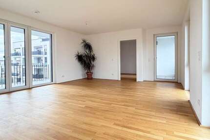 Wohnung zum Mieten in Neu-Isenburg 1.250 € 80.05 m² 3 zimmer
