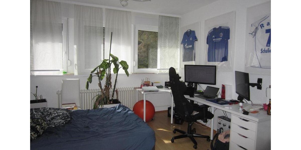 Dachgeschoßwohnung Bad Schwalbach - 3 Zimmer, 94 m&sup2;, 750&euro; | Angebot:25991168