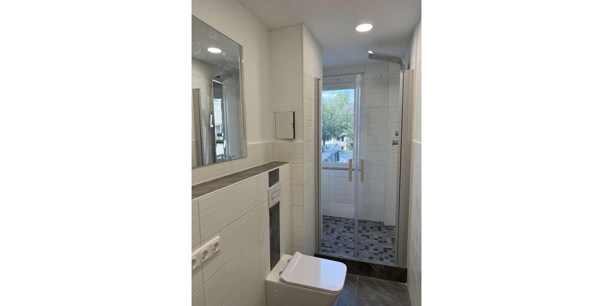 Etagenwohnung Lengenfeld - 3 Zimmer, 62 m&sup2;, 385&euro; | Angebot:25628122