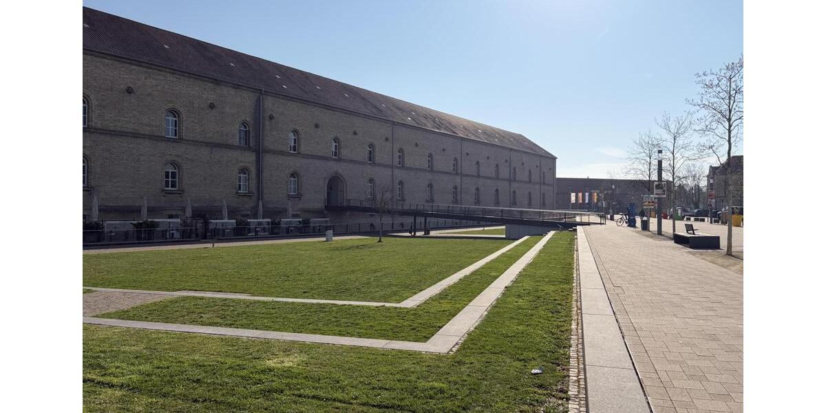 Etagenwohnung Germersheim - 4 Zimmer, 174 m&sup2;, 1.450&euro; | Angebot:25883454