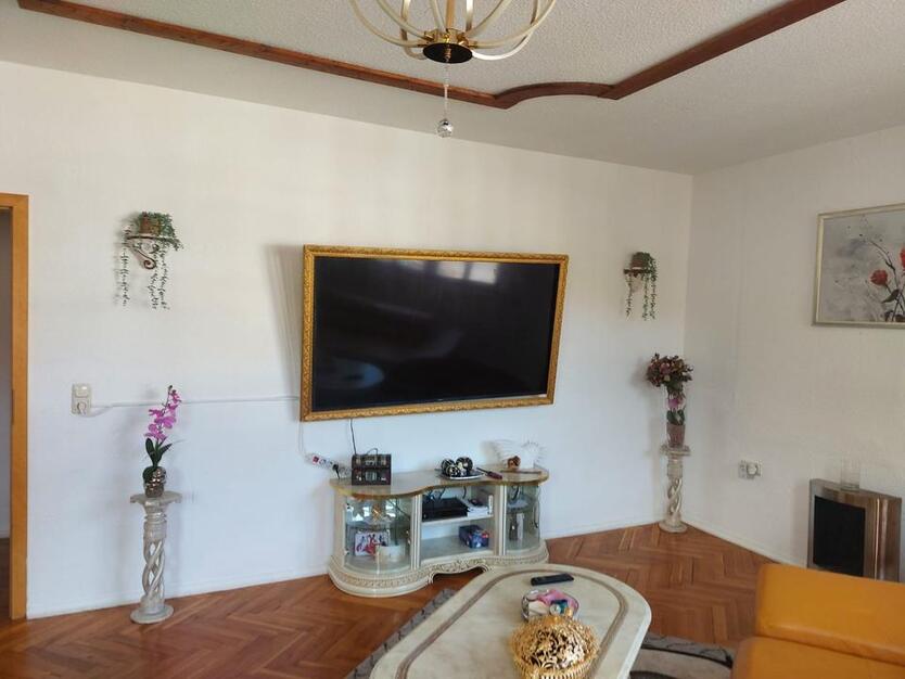 3-Zimmer-Wohnung - 75qm²