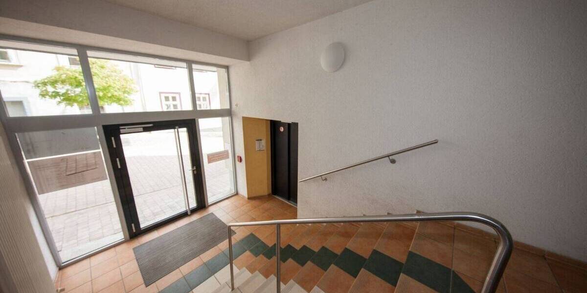 Gewerbeobjekt Hildburghausen - 6 Zimmer, 140 m&sup2;, 900&euro; | Angebot:25706977