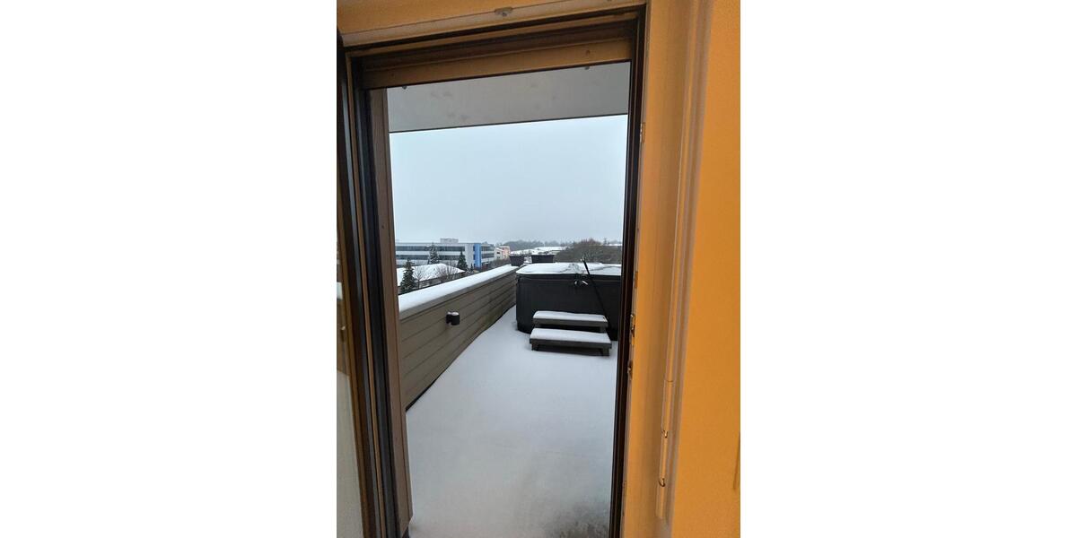 Einfamilienhaus Oberursel (Taunus) - 7 Zimmer, 375 m&sup2;, 3.950&euro; | Angebot:25098040