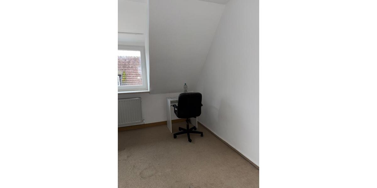 Dachgeschoßwohnung Straubing - 3 Zimmer, 48 m&sup2;, 670&euro; | Angebot:24548736