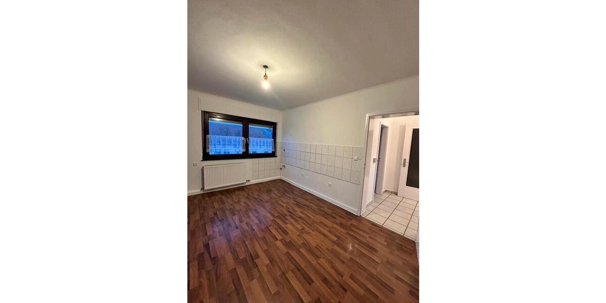 Etagenwohnung Philippsburg - 2 Zimmer, 65 m&sup2;, 1.300&euro; | Angebot:25993627