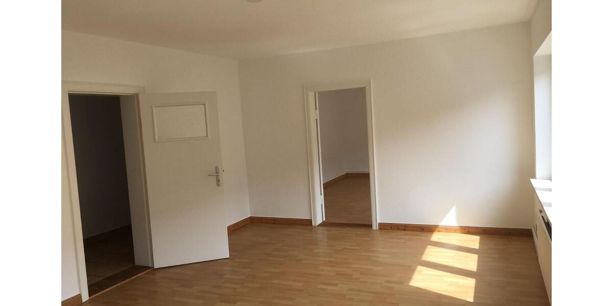 Etagenwohnung Bredstedt - 3 Zimmer, 85 m&sup2;, 670&euro; | Angebot:26617494