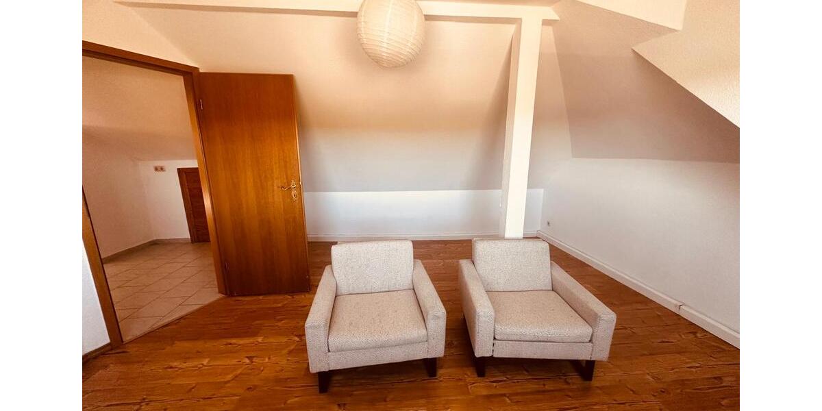 Dachgeschoßwohnung Wurzbach - 3 Zimmer, 63 m&sup2;, 380&euro; | Angebot:26544352