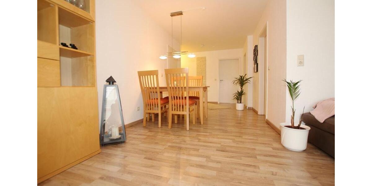 Erdgeschoßwohnung Oschersleben (Bode) - 2 Zimmer, 80 m&sup2;, 650&euro; | Angebot:26052786