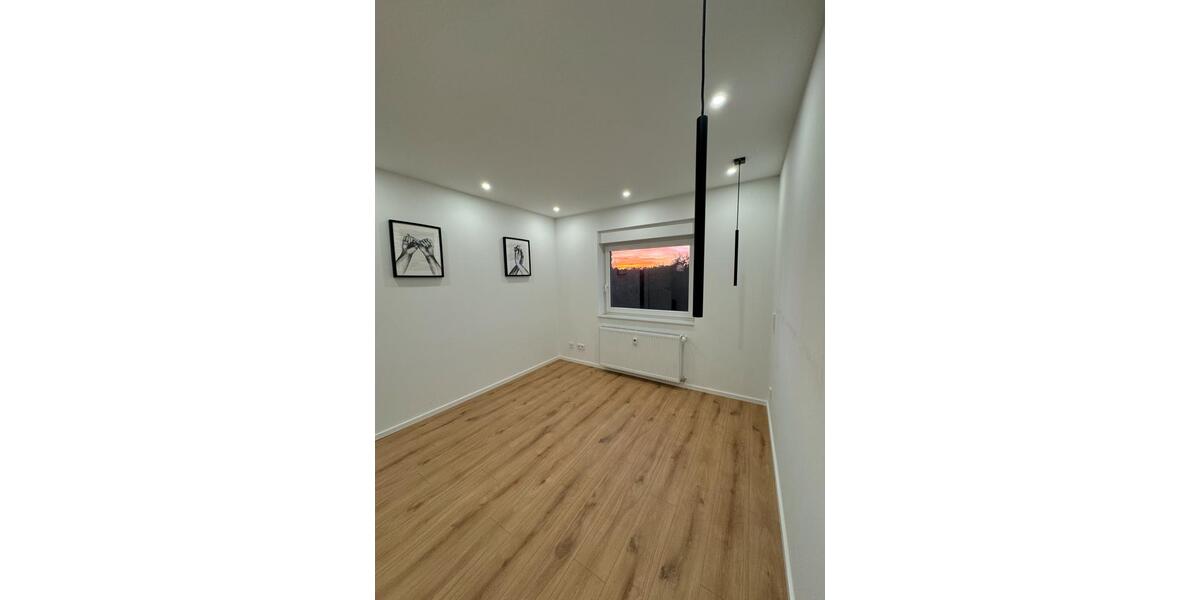 Etagenwohnung Grevenbroich Neuenhausen - 2 Zimmer, 56 m&sup2;, 867&euro; | Angebot:24570928