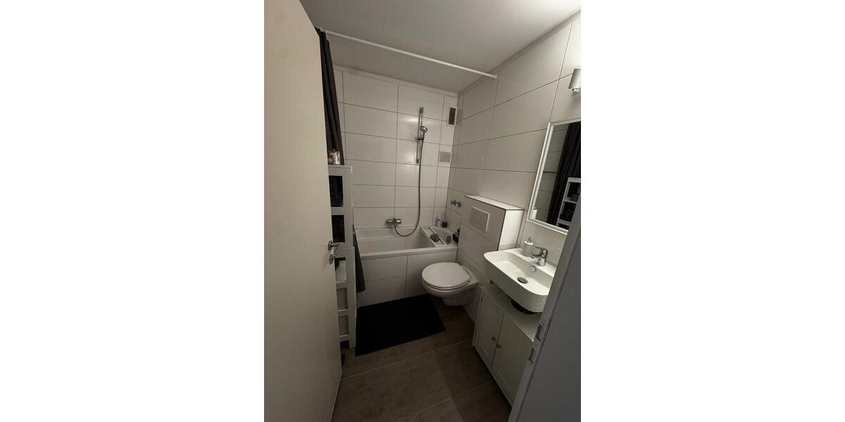 Etagenwohnung Mönchengladbach Süd - 1 Zimmer, 42 m&sup2;, 460&euro; | Angebot:26688537