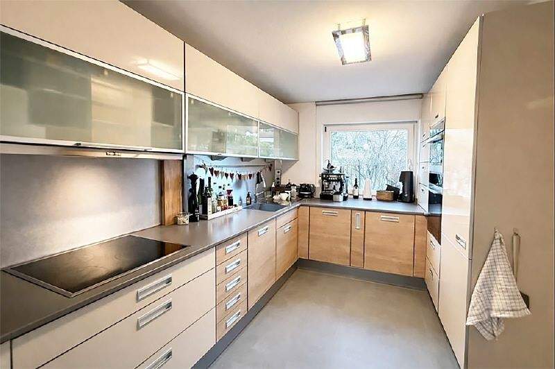 Gräfelfing | Wunderschönes Mittelhaus eines Dreispänners 6 zimmer