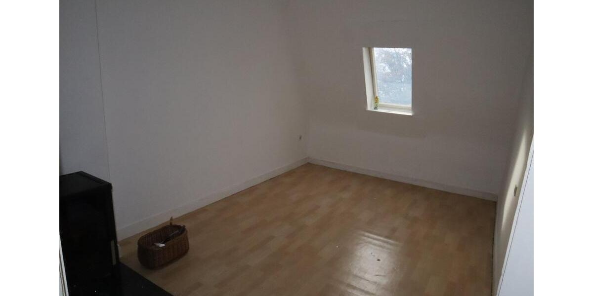 Dachgeschoßwohnung Kassel Philippinenhof-Warteberg - 3 Zimmer, 75 m&sup2;, 650&euro; | Angebot:24953112