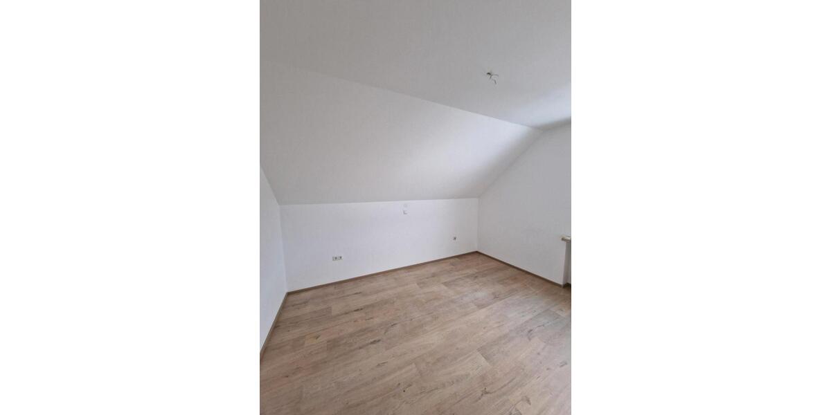Etagenwohnung Donauwörth - 3 Zimmer, 70 m&sup2;, 800&euro; | Angebot:24695770