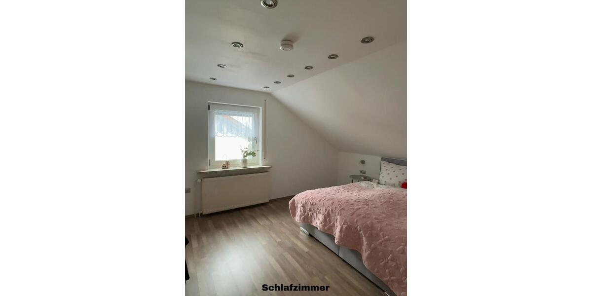 Dachgeschoßwohnung Steinwiesen - 3 Zimmer, 85 m&sup2;, 720&euro; | Angebot:24829119