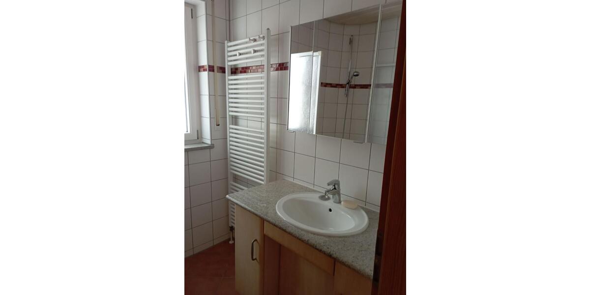 Erdgeschoßwohnung Hallstadt - 3 Zimmer, 83 m&sup2;, 880&euro; | Angebot:26491300