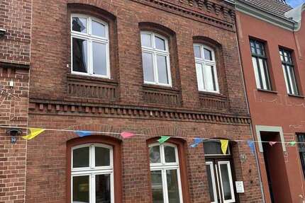 Wohnung Plau am See - 4 Zimmer, 90 m&sup2;, 810&euro; | Angebot:27157073