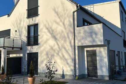 Wohnung Ingolstadt Augustinviertel - 4 Zimmer, 106 m&sup2;, 1.537&euro; | Angebot:24385692