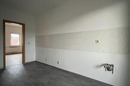 Wohnung Pegau - 1 Zimmer, 38 m&sup2;, 350&euro; | Angebot:25052997