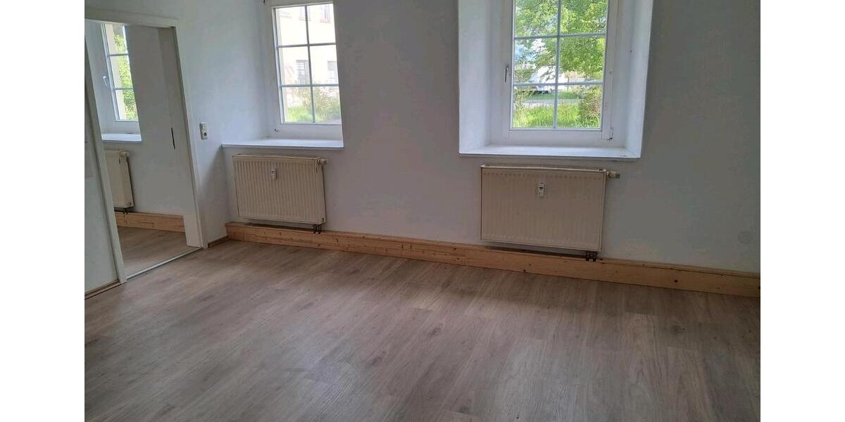 Erdgeschoßwohnung Großschirma - 2 Zimmer, 69 m&sup2;, 500&euro; | Angebot:26581798