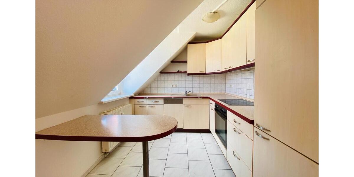 Dachgeschoßwohnung Magdeburg - 3 Zimmer, 86 m&sup2;, 650&euro; | Angebot:23913165
