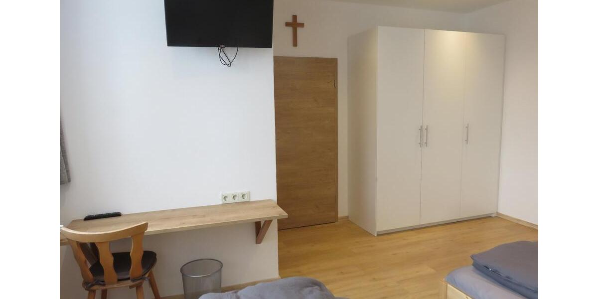 Wohnen auf Zeit Burglengenfeld - 4 Zimmer, 80 m&sup2;, 23&euro; | Angebot:25636390