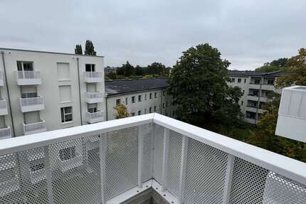 Wohnung zum Mieten in Berlin 636,95 € 27.05 m² 1 zimmer
