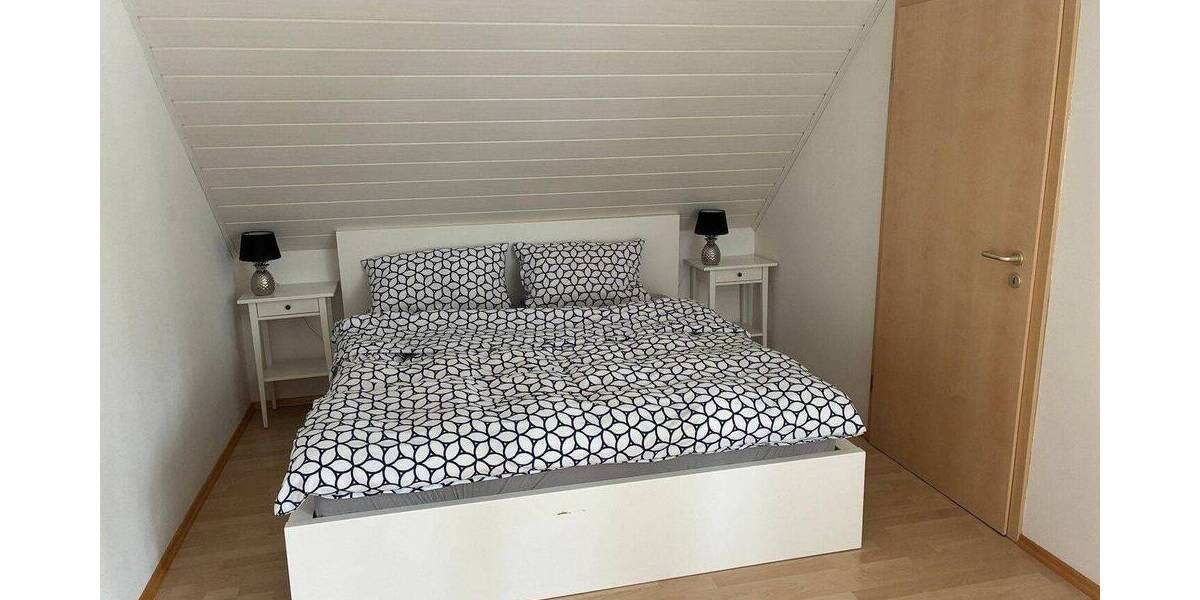 Doppelhaushälfte Geisenfeld Zell - 6 Zimmer, 145 m&sup2;, 1.470&euro; | Angebot:26787825