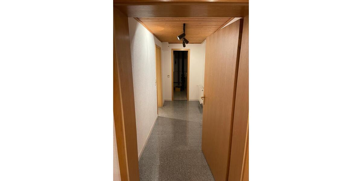 Etagenwohnung Lüdenscheid - 2 Zimmer, 70 m&sup2;, 640&euro; | Angebot:26103016