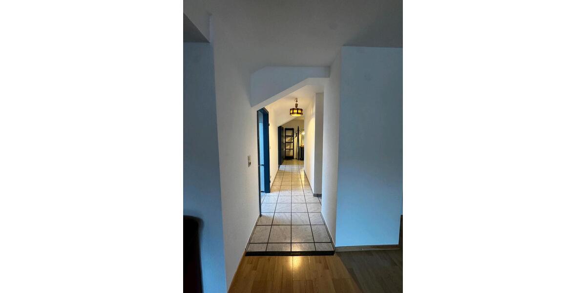 Dachgeschoßwohnung Erbach - 2 Zimmer, 53 m&sup2;, 700&euro; | Angebot:25306054