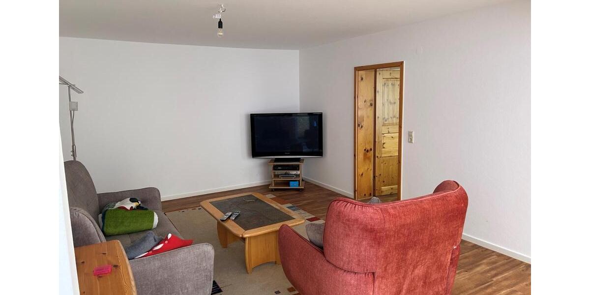 Erdgeschoßwohnung Lichtenstein - 2.5 Zimmer, 74 m&sup2;, 680&euro; | Angebot:26551888