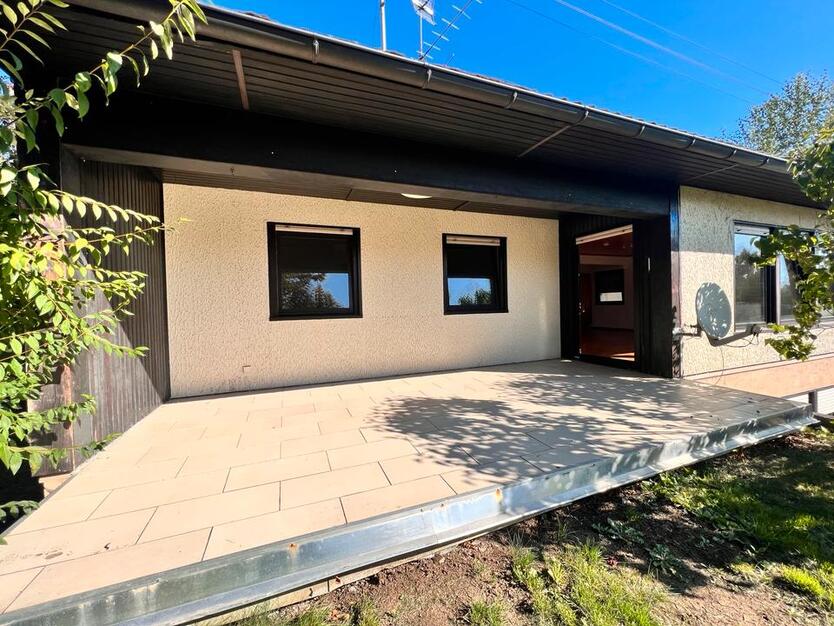 Großzügige 4 Zimmer Wohnung mit Terrasse in Rosenfeld