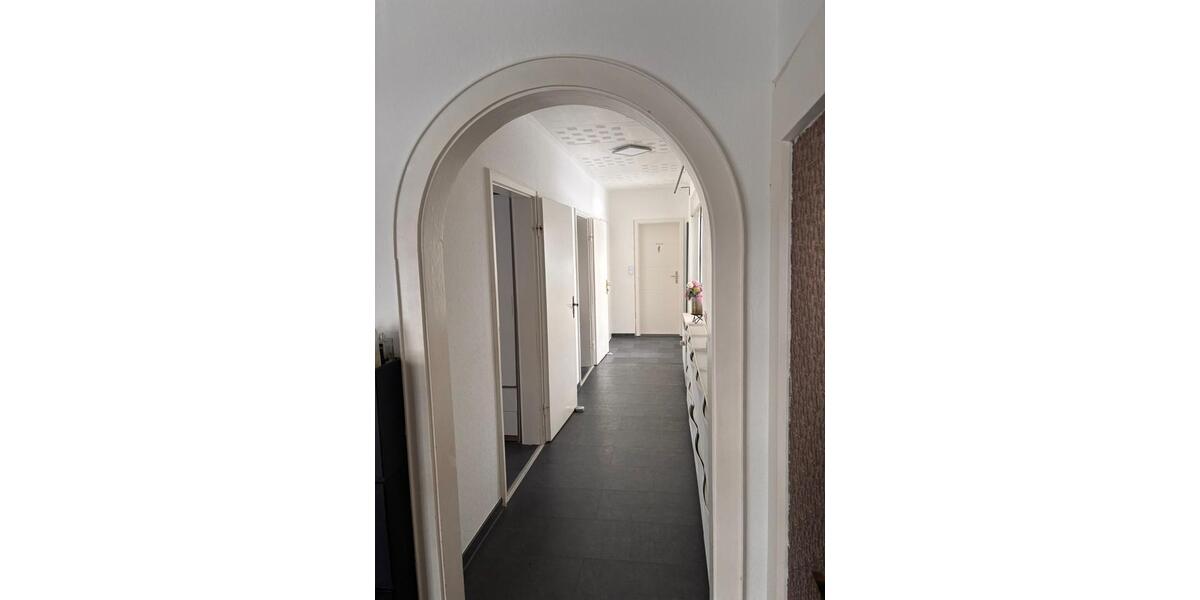 Einfamilienhaus Harrislee - 8 Zimmer, 300 m&sup2;, 4.000&euro; | Angebot:25342145