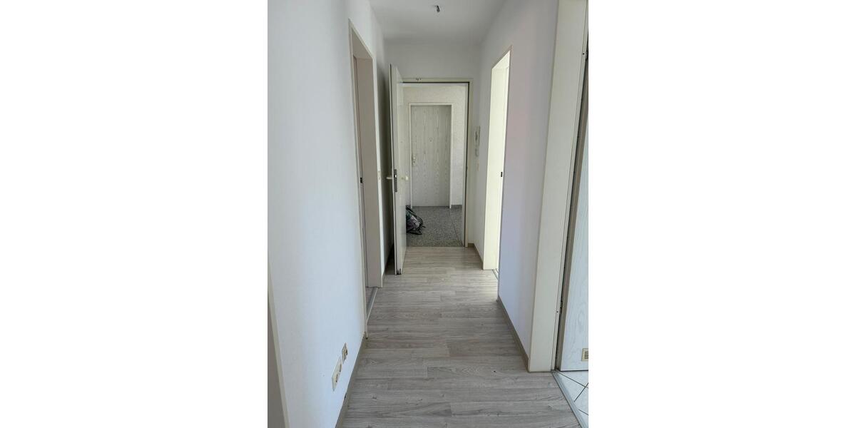 Dachgeschoßwohnung Burg - 3 Zimmer, 58 m&sup2;, 377&euro; | Angebot:25178756