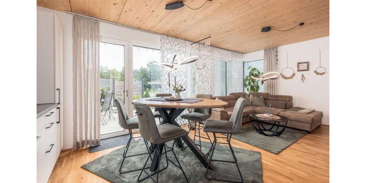 Erdgeschoßwohnung Oberviechtach - 3 Zimmer, 86 m&sup2;, 800&euro; | Angebot:26251523