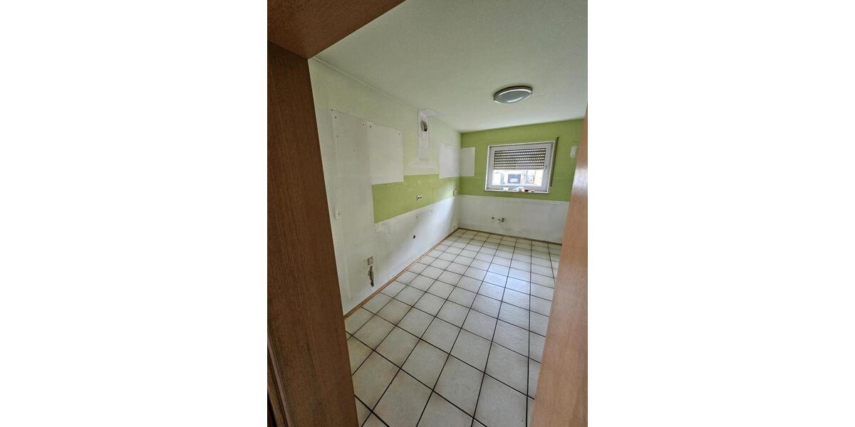 Doppelhaushälfte Wörth am Rhein - 6 Zimmer, 140 m&sup2;, 1.300&euro; | Angebot:25161044