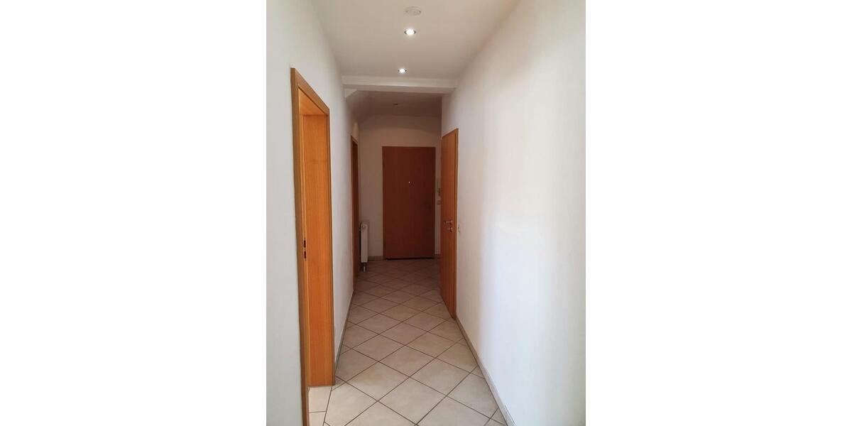 Dachgeschoßwohnung Erlenbach am Main - 3 Zimmer, 74 m&sup2;, 880&euro; | Angebot:24101478