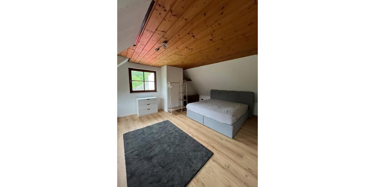 Dachgeschoßwohnung Sipplingen - 3 Zimmer, 80 m&sup2;, 1.290&euro; | Angebot:25870601